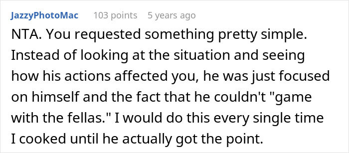 Woman Stops Cleaning As She Cooks To Prove A Point, Husband Still Doesn't Get It Woman Stops Cleaning As She Cooks To Prove A Point, Husband Still Doesn't Get It