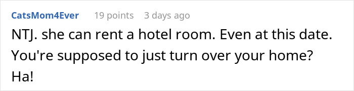 A screenshot of a comment advising on the bride's wedding conflict. A screenshot of a comment advising on the bride's wedding conflict.