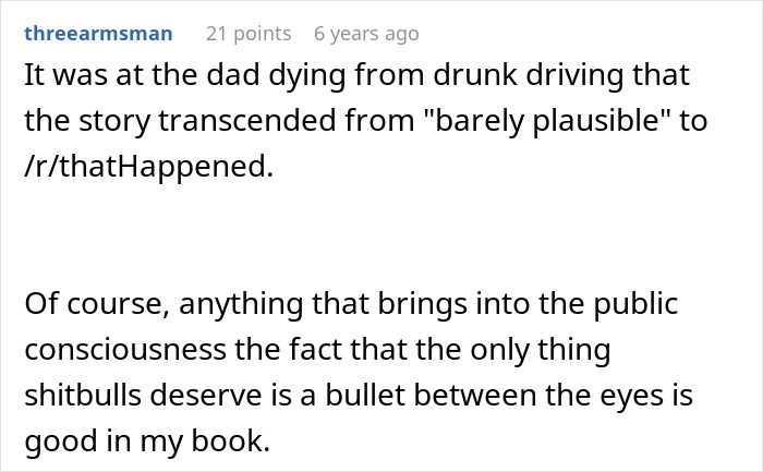A screenshot of a comment about dogs attacking a cat and the woman's warnings. A screenshot of a comment about dogs attacking a cat and the woman's warnings.