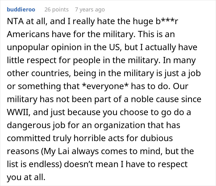Service Member Feels Entitled To Window Seat As He's In Uniform, Acts Smug When He&rsquo;s Asked To Move