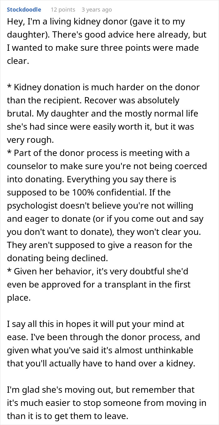 A comment from a living kidney donor about the difficulties of donation, noting a toxic mom's health neglect.