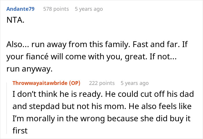 A screenshot of a Reddit comment advising the bride to run from the family due to the wedding dress conflict. A screenshot of a Reddit comment advising the bride to run from the family due to the wedding dress conflict.