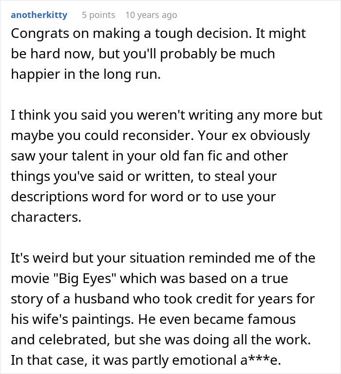Woman Reads Boyfriend's Novel, Realizes Something That Forever Changes The Way She Feels About Him Woman Reads Boyfriend's Novel, Realizes Something That Forever Changes The Way She Feels About Him
