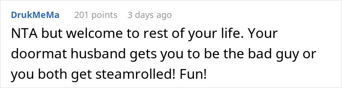 A Reddit user comment on how a passive partner affects hosting Thanksgiving dinner. A Reddit user comment on how a passive partner affects hosting Thanksgiving dinner.