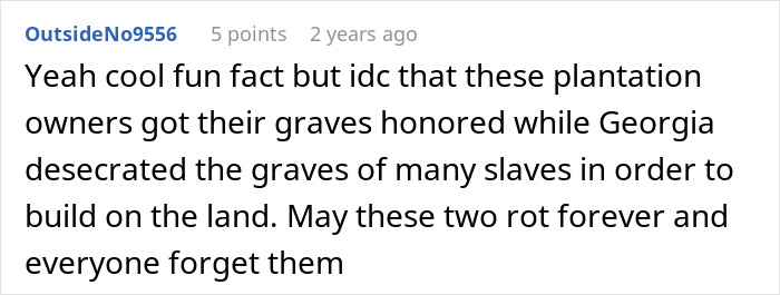 Text snippet about plantation owners graves at an airport, highlighting the historical context. Text snippet about plantation owners graves at an airport, highlighting the historical context.