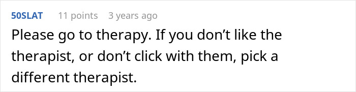 A comment advises therapy for issues with a toxic mom and kidney donation.