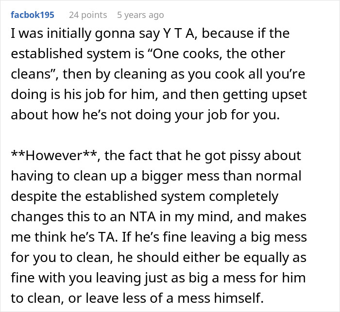 Woman Stops Cleaning As She Cooks To Prove A Point, Husband Still Doesn't Get It Woman Stops Cleaning As She Cooks To Prove A Point, Husband Still Doesn't Get It