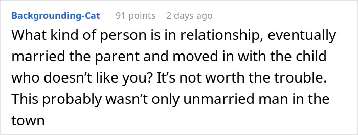 A comment questioning the wisdom of a woman moving in with a partner whose adult stepdaughter dislikes her. A comment questioning the wisdom of a woman moving in with a partner whose adult stepdaughter dislikes her.