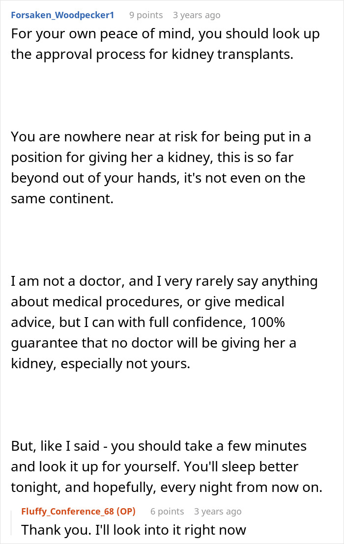 Screenshot of a comment advising on the kidney transplant approval process, assuring no obligation to a toxic mom.