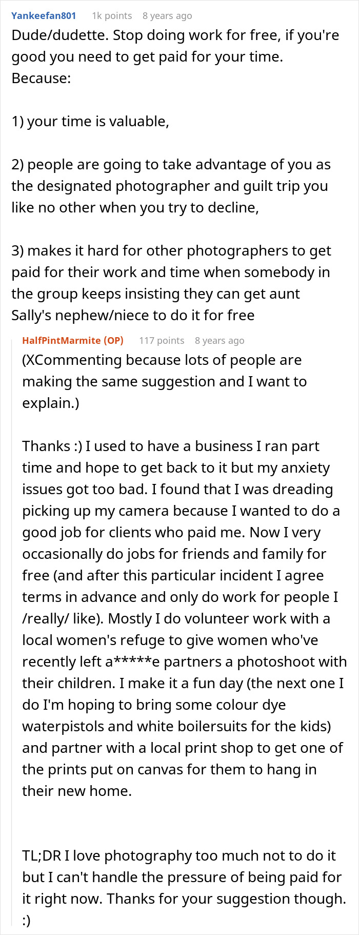Discussion about a photographer's revenge in family photos, advising against free work and explaining personal reasons. Discussion about a photographer's revenge in family photos, advising against free work and explaining personal reasons.