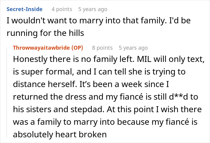 A screenshot of a comment from Secret-Inside advising against marrying into a family with wedding dress issues. A screenshot of a comment from Secret-Inside advising against marrying into a family with wedding dress issues.