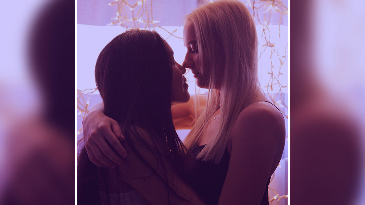Conservative Figure’s Alleged Lesbian Past Just Became An Internet Obsession, And The Memes Are Already Brutal