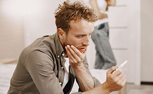Woman Can't Believe Her Pregnancy Test, Boyfriend Is Convinced She's Lying