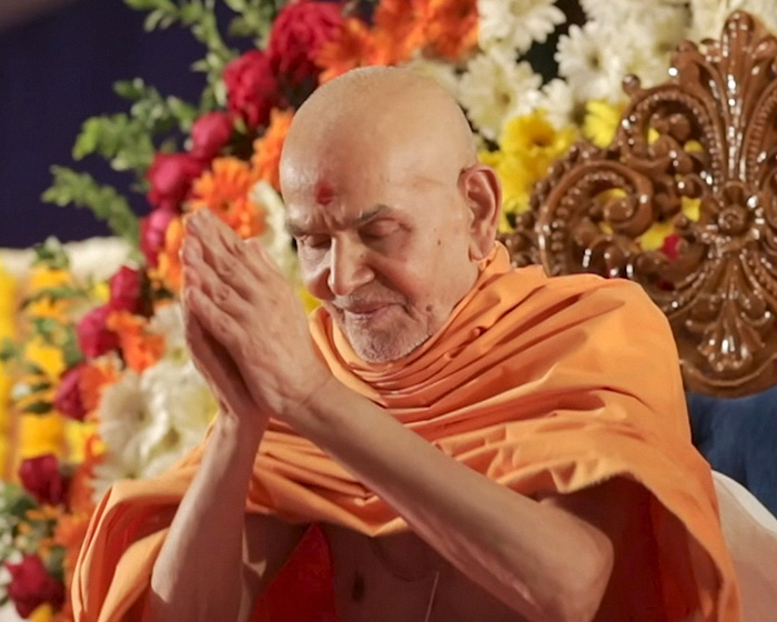 Close-up of the Hindu guru, central to the outrage and Eiffel Tower closure controversy.