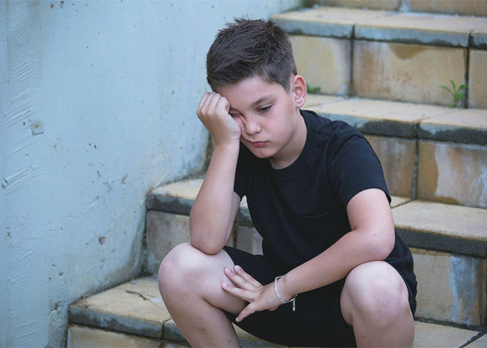 Entitled Woman Grounds 6YO Son, Demands Neighbor Turn Off Her TV So Kid Can't Secretly Watch It Entitled Woman Grounds 6YO Son, Demands Neighbor Turn Off Her TV So Kid Can't Secretly Watch It