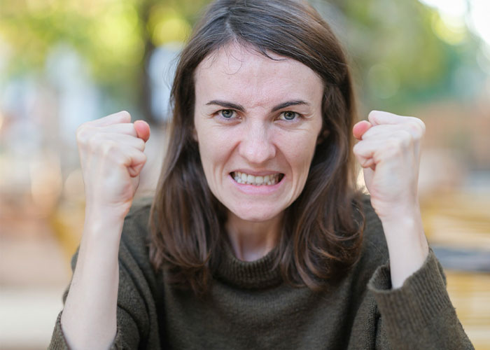 Entitled Woman Grounds 6YO Son, Demands Neighbor Turn Off Her TV So Kid Can't Secretly Watch It Entitled Woman Grounds 6YO Son, Demands Neighbor Turn Off Her TV So Kid Can't Secretly Watch It