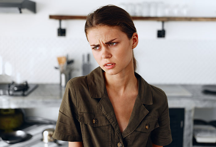 Sister's Entitlement Has No Limits, She Can't Believe Someone Actually Calls Her Out Sister's Entitlement Has No Limits, She Can't Believe Someone Actually Calls Her Out