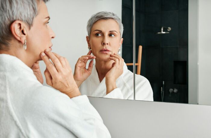 71 Weird And Unexpected Body Changes That Come With Age, According To Women In Their 40s