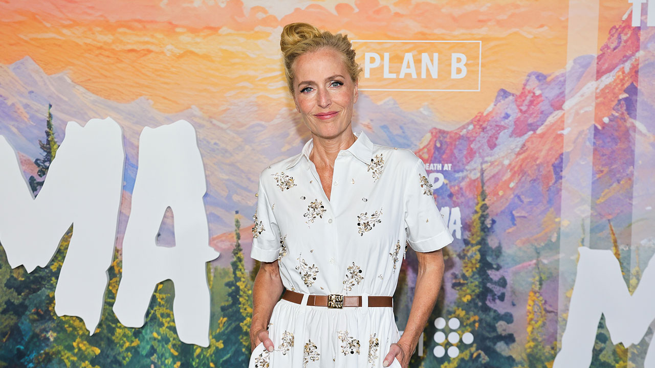 Gillian Anderson Publicly Comes Out Pansexual