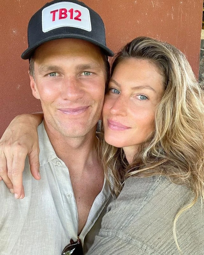 Gisele Bündchen and Tom Brady close selfie showing affectionate couple Gisele Bündchen and Tom Brady close selfie showing affectionate couple