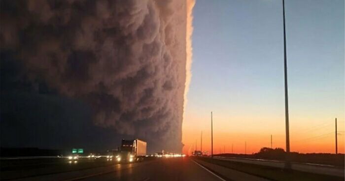 Not Everyone Is Terrified Of Massive Objects, But These 75 Pics Might Have You Thinking Otherwise