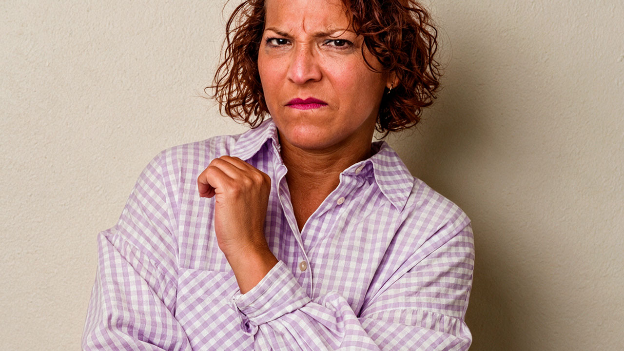 Wife Threatens To Drop Husband From Insurance Over His Vasectomy, He Considers Divorce Because Of It