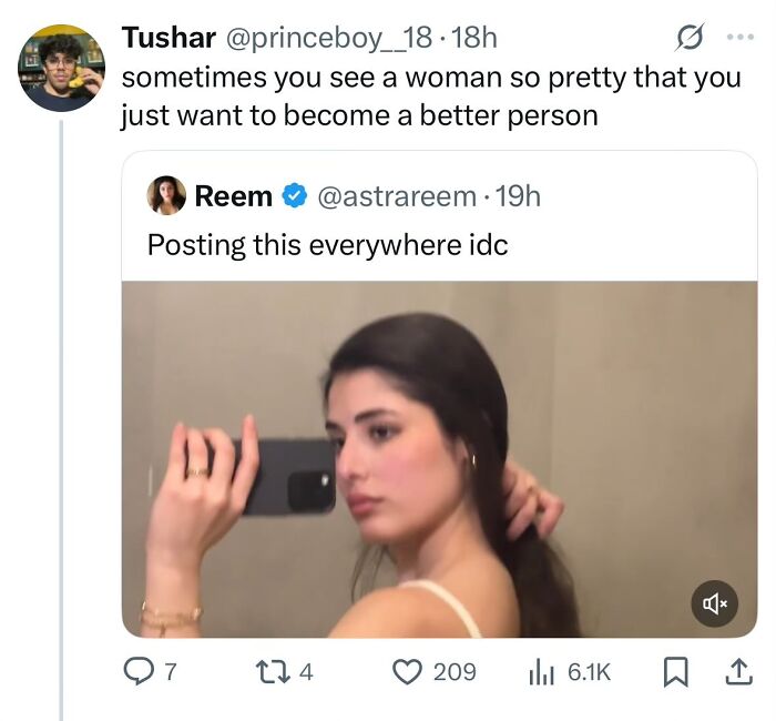 Starry-eyed lover admiring a woman in mirror selfie captured on Twitter post