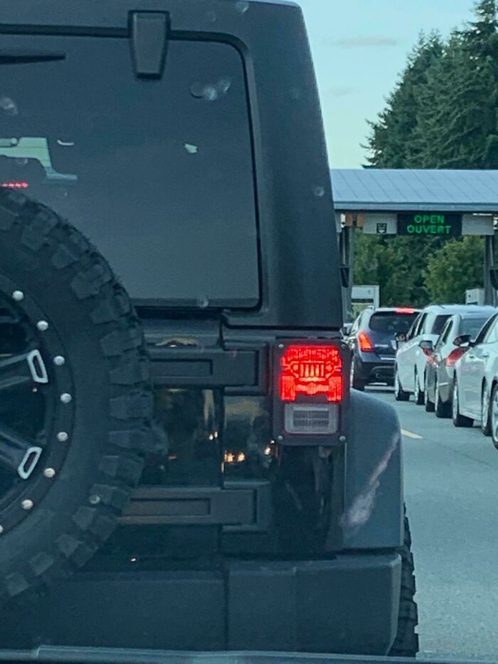 Jeep rear light designed as front grille for unique vehicle design