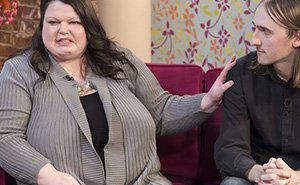 “World’s Most Jealous Woman” Reveals The Rules Her Husband Has To Follow, And They’re Pretty Wild
