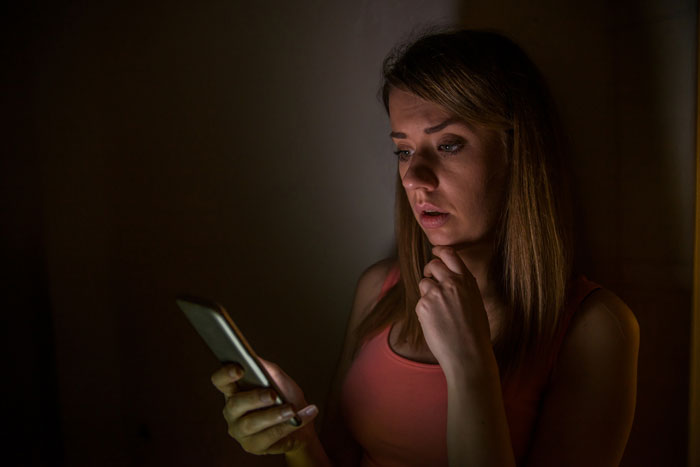 Man Asks Girlfriend Not To Stay The Night With Her Ex, Her Response Makes Him Rethink The Relationship Man Asks Girlfriend Not To Stay The Night With Her Ex, Her Response Makes Him Rethink The Relationship