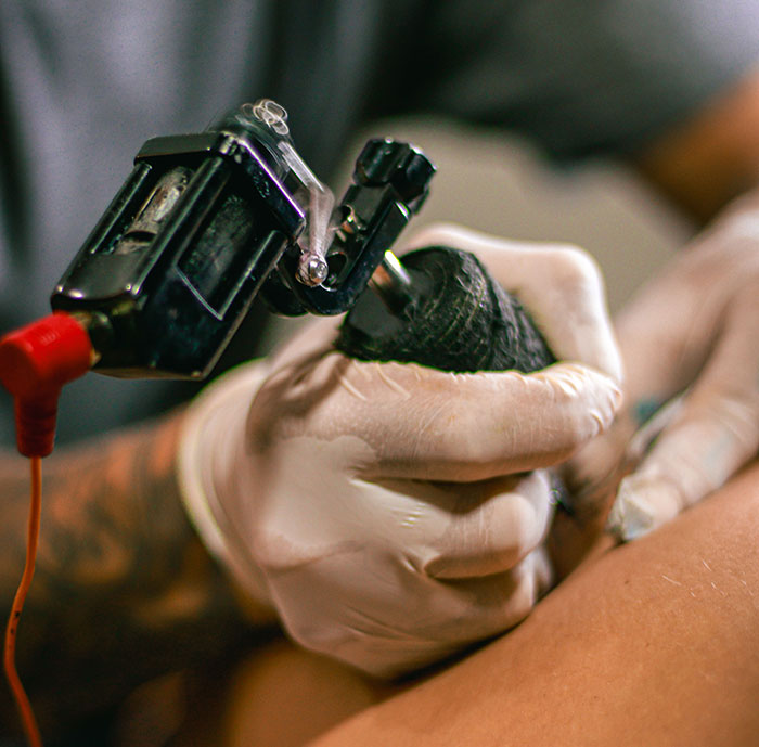 19YO Gets “DEVAST8” Tattooed Across His Face, Then A New Job Changes His Plans For The Tattoo 19YO Gets “DEVAST8” Tattooed Across His Face, Then A New Job Changes His Plans For The Tattoo