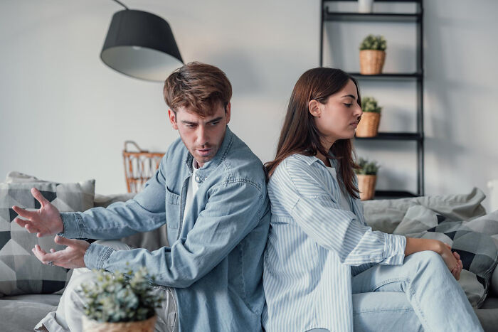 Couple showing signs of toxic traits and conflict in relationship at home