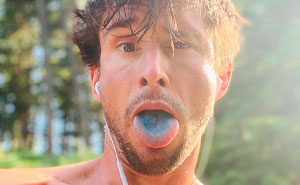 Blue Tongues, Bold Claims, And The Fish Tank Chemical Taking Over Your TikTok Feed