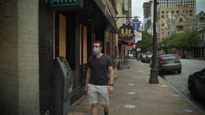 YouTuber Makes Himself Homeless To Prove Anyone Can Make $1M, But His Plan Takes An Unexpected Turn YouTuber Makes Himself Homeless To Prove Anyone Can Make $1M, But His Plan Takes An Unexpected Turn