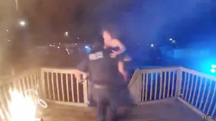 Officer Kicked In The Door Of A Burning Apartment, Carried A 4-Year-Old Out, Then Went Back With An Extinguisher