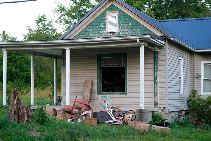 The run-down home exterior associated with the Ohio House Of Horrors case.