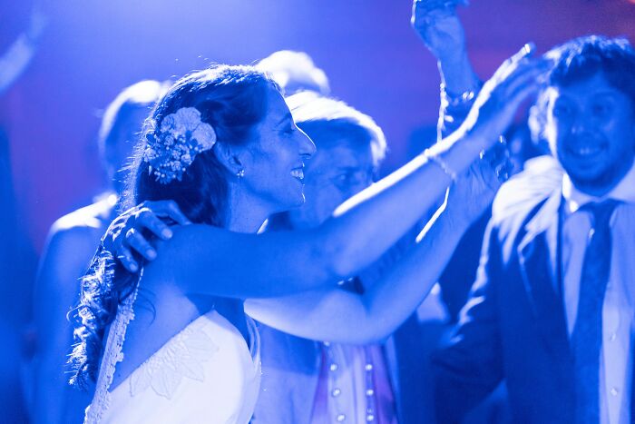 An elegant couple dancing at a wedding party