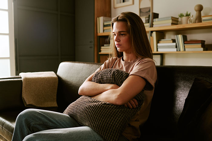 Woman Is Called A Monster For Refusing To Save Her Sister&rsquo;s Life, Starts Questioning Her Decision