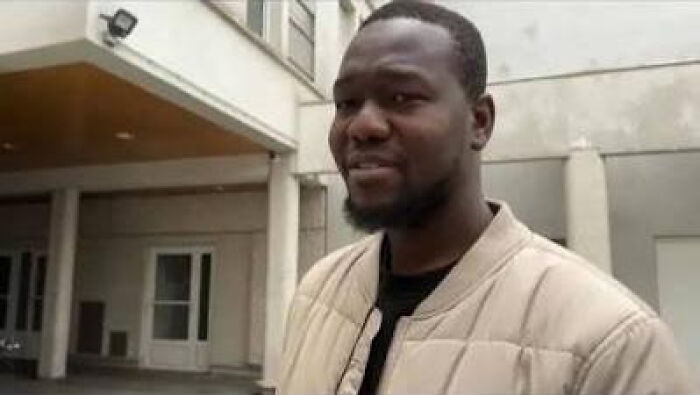 School Caretaker Climbed Onto A Sixth-Floor Ledge To Rescue Two Mothers And Four Children From A Paris Fire