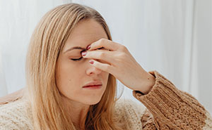 Hypochondriacs, Look Away: 61 Seemingly Innocent Health Symptoms That Terrify Doctors