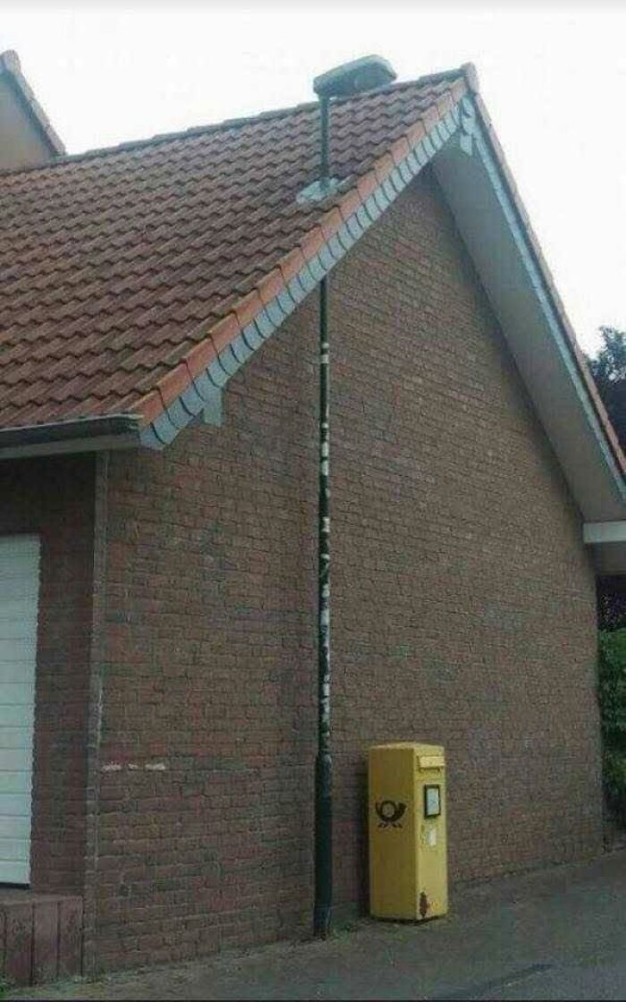 Some More Great Planning And Installation Work On A Light Pole