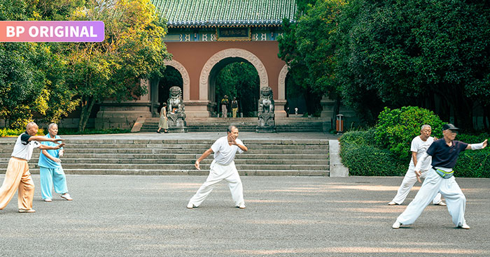 I Got 2 Doctors To Tell Me If My Tai Chi Efforts Are Really Worth It After A Week Of Sweat