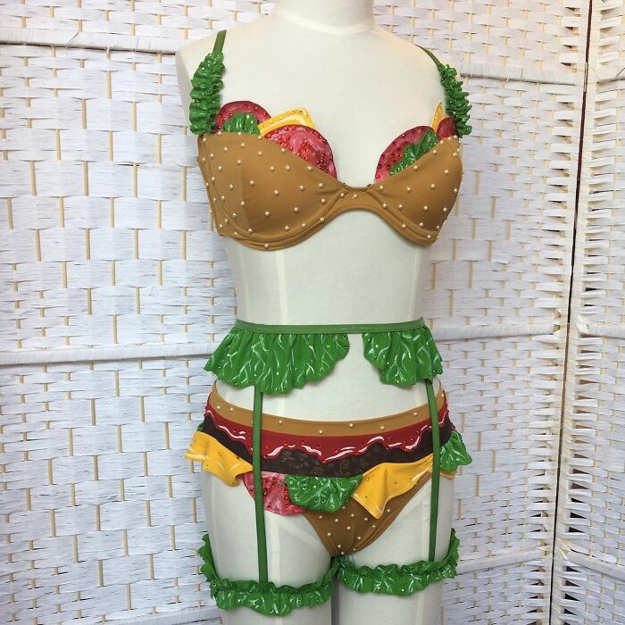 Flawless craftsmanship burger-themed lingerie set with lettuce and tomato details