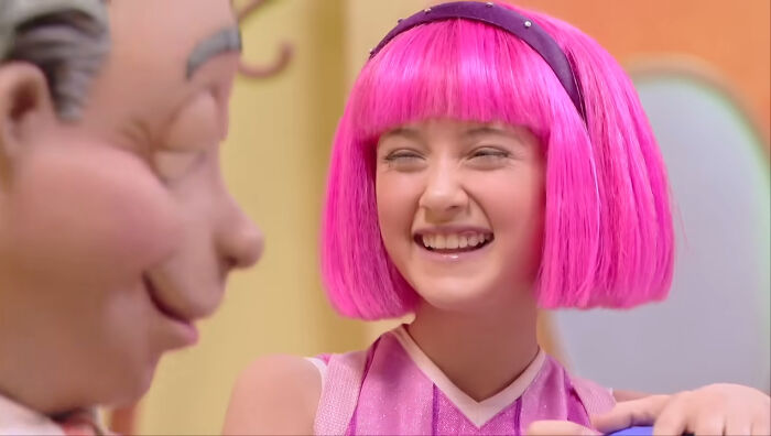 LazyTown&rsquo;s Pink-Haired Stephanie Went From Inspiring Kids On TV To Helping Them In Real Life