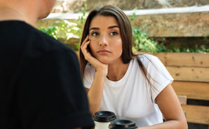 Some Men Say This On Dates As A Compliment, But Apparently Women Mostly Consider It A Red Flag