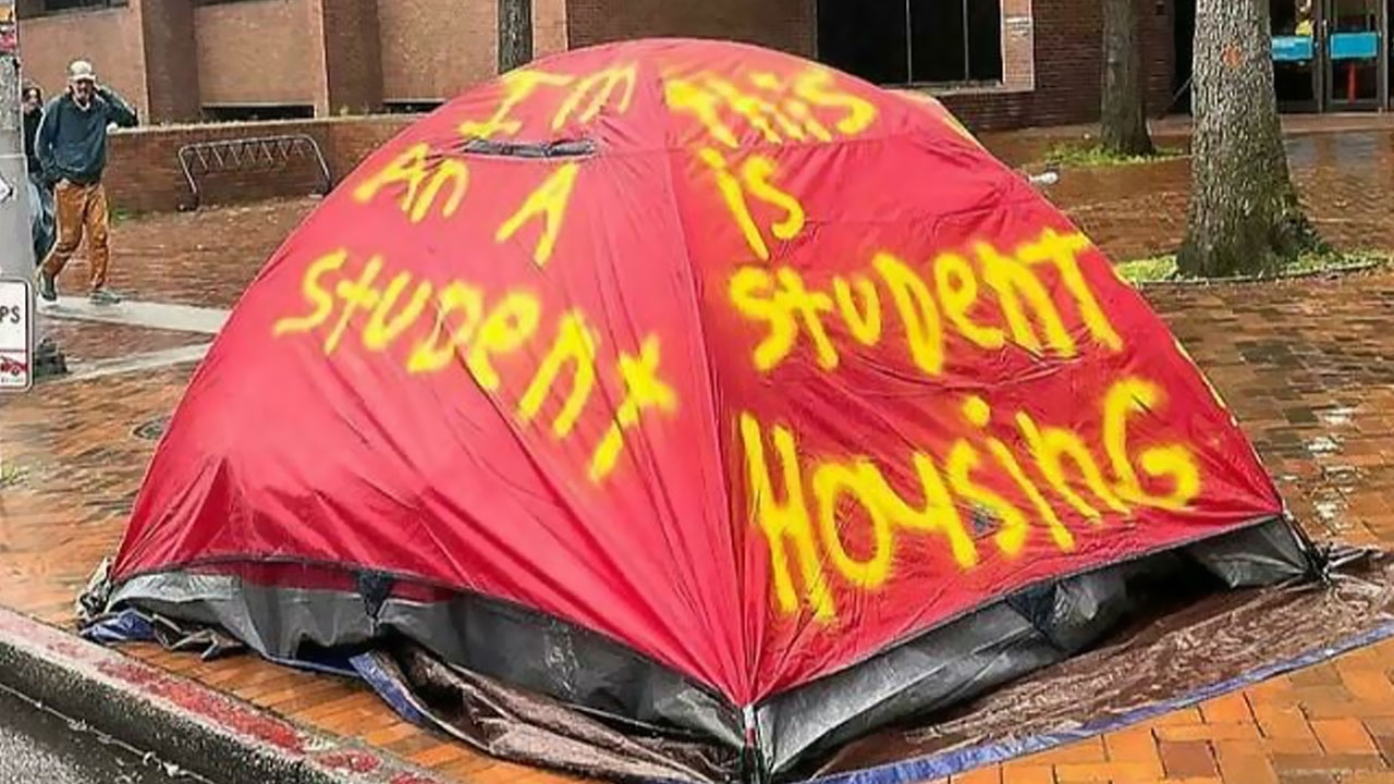 70 Posts That Prove The USA Has Reached Disturbing Levels Of Dystopia