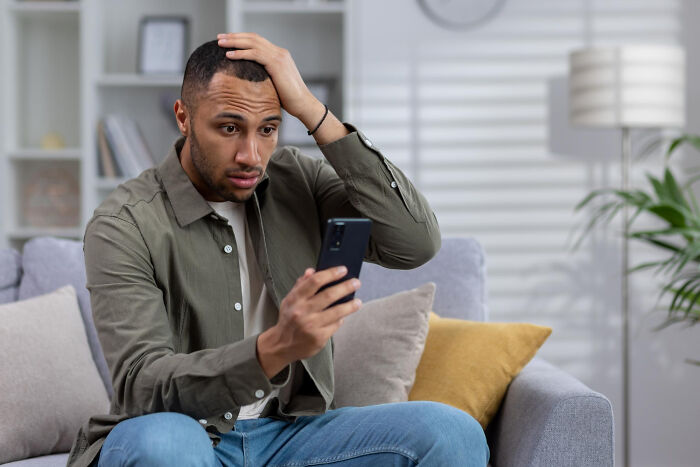 People Are Cracking Up At These 70 Painfully Embarrassing Things That Happened At Work