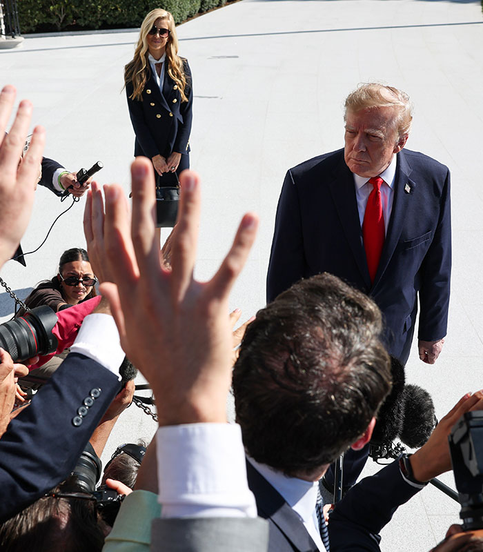 Trump’s New Press Secretary Is Out After Just Days On The Job, Following Awkward First Briefing Trump’s New Press Secretary Is Out After Just Days On The Job, Following Awkward First Briefing