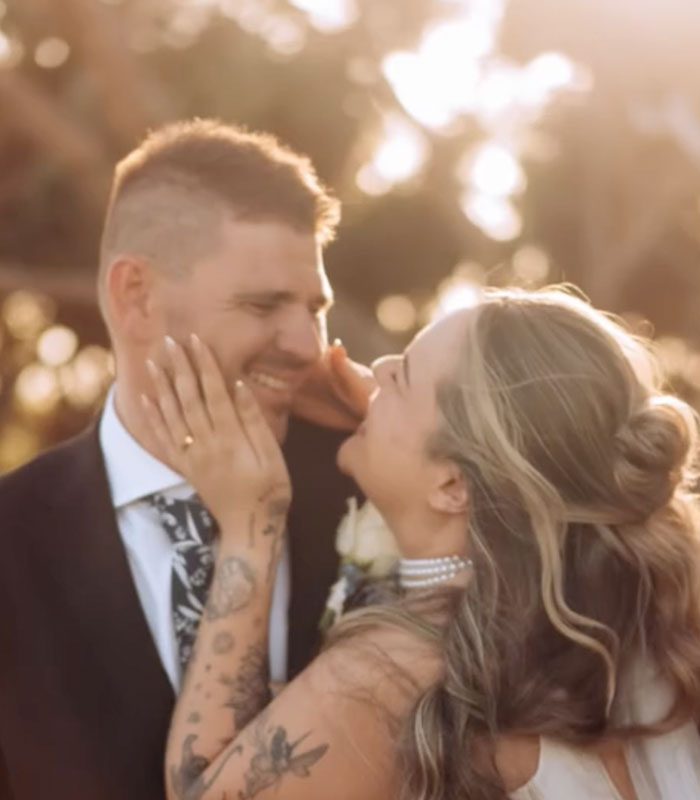 "I'd Have Cancelled The Wedding": Groom Hit With Furious Backlash After Mortifying Ceremony Blunder "I'd Have Cancelled The Wedding": Groom Hit With Furious Backlash After Mortifying Ceremony Blunder
