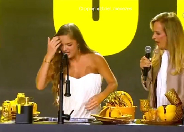 Participants on new reality show for nepo babies complete unusual challenge on stage Participants on new reality show for nepo babies complete unusual challenge on stage